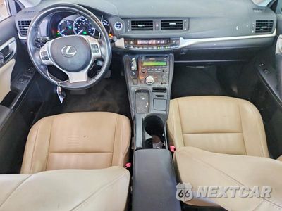 Zdjęcie 8 z 12 samochodu: 2011 LEXUS CT 200 VIN:JTHKD5BH4B2044859 - miniatura