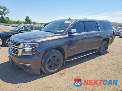 2017 CHEVROLET SUBURBAN K1500 PREMIER 1GNSKJKC7HR308281 - główne zdjęcie licytacji z USA - miniatura