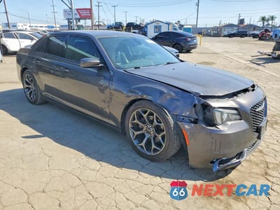 Czwarte zdjęcie samochodu z boku: 2017 CHRYSLER 300 S VIN:2C3CCABG9HH585774 - miniatura