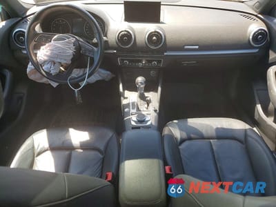 Zdjęcie 8 z 12 samochodu: 2019 AUDI A3 PREMIUM VIN:WAUAUGFF9K1012249 - miniatura