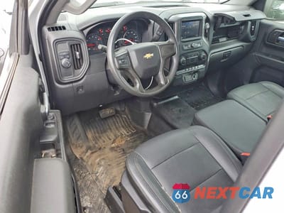 Zdjęcie 8 z 12 samochodu: 2021 CHEVROLET SILVERADO C1500 VIN:3GCNWAEH1MG285396 - miniatura