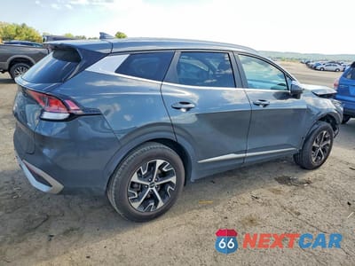 Trzecie zdjęcie samochodu z tyłu: 2023 KIA SPORTAGE EX VIN:5XYK3CAF5PG072823 - miniatura
