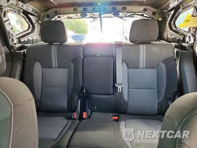Zdjęcie 10 z 14 samochodu: 2026 CHEVROLET BLAZER 2LT VIN:3GNKBCR42TS155504 - miniatura