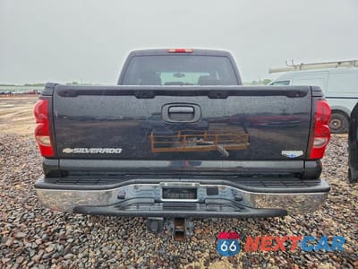 Zdjęcie 6 z 12 samochodu: 2006 CHEVROLET SILVERADO K1500 VIN:2GCEK13TX61187711 - miniatura