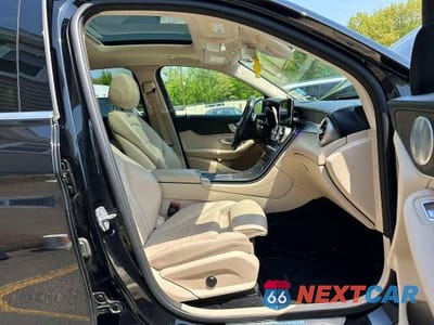 Zdjęcie 7 z 10 samochodu: 2020 MERCEDES-BENZ GLC 300 4MATIC VIN:WDC0G8EB8LF685591 - miniatura