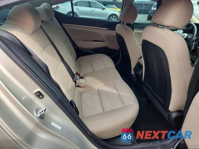 Zdjęcie 10 z 13 samochodu: 2018 HYUNDAI ELANTRA SEL VIN:KMHD84LF8JU585272 - miniatura