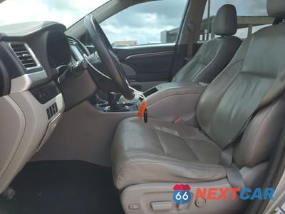 Zdjęcie 7 z 13 samochodu: 2017 TOYOTA HIGHLANDER HYBRID LE VIN:5TDDZRFH0HS446196 - miniatura