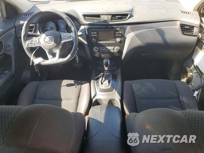 Zdjęcie 8 z 14 samochodu: 2017 NISSAN ROGUE SPORT S VIN:JN1BJ1CP5HW030031 - miniatura