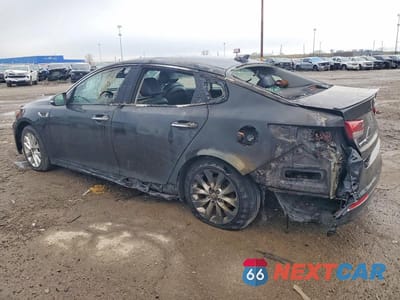 Drugie zdjęcie samochodu z przodu: 2018 KIA OPTIMA S VIN:5XXGT4L33JG217187 - miniatura