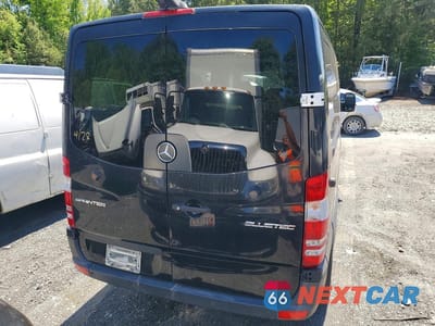 Zdjęcie 6 z 13 samochodu: 2014 MERCEDES-BENZ SPRINTER 2500 VIN:WDZPE7CC7E5856257 - miniatura