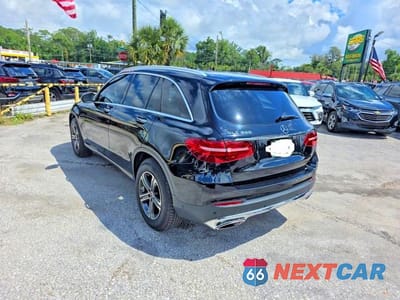 Trzecie zdjęcie samochodu z tyłu: 2018 MERCEDES-BENZ GLC 300 VIN:WDC0G4JB3JV107125 - miniatura