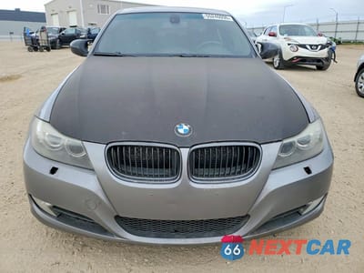 Piąte zdjęcie samochodu w środku: 2009 BMW 328 XI VIN:WBAPK73509A449496 - miniatura