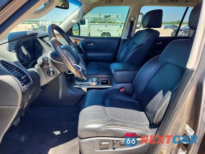 Zdjęcie 7 z 13 samochodu: 2017 INFINITI QX80 BASE VIN:JN8AZ2NC1H9430236 - miniatura