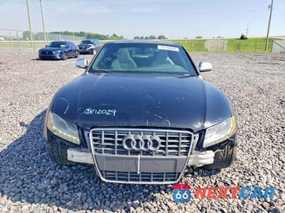 Piąte zdjęcie samochodu w środku: 2009 AUDI S5 QUATTRO VIN:WAURV78T99A052151 - miniatura