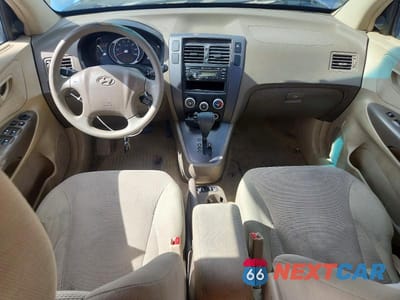 Zdjęcie 8 z 12 samochodu: 2006 HYUNDAI TUCSON GL VIN:KM8JM12B76U338604 - miniatura