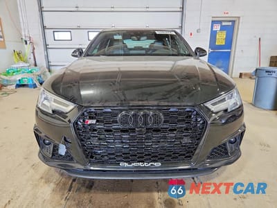 Piąte zdjęcie samochodu w środku: 2019 AUDI S4 PREMIUM PLUS VIN:WAUB4AF40KA103684 - miniatura