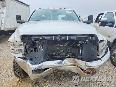 Piąte zdjęcie samochodu w środku: 2017 RAM 3500 ST VIN:3C63RRGL5HG754520 - miniatura