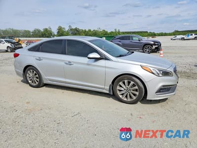 Czwarte zdjęcie samochodu z boku: 2017 HYUNDAI SONATA SPORT VIN:5NPE34AF5HH591173 - miniatura