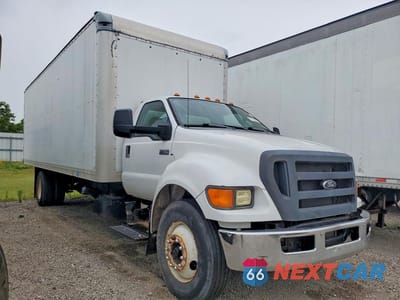 Czwarte zdjęcie samochodu z boku: 2012 FORD F750 SUPER DUTY BOX TRUCK VIN:3FRNF7FA1CV187499 - miniatura
