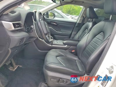Zdjęcie 7 z 13 samochodu: 2022 TOYOTA HIGHLANDER XLE VIN:5TDGZRBH2NS204427 - miniatura