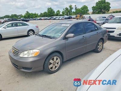 2004 TOYOTA COROLLA LE 1NXBR38EX4Z236231 - główne zdjęcie licytacji z USA - miniatura