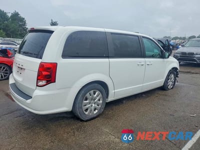 Trzecie zdjęcie samochodu z tyłu: 2018 DODGE GRAND CARAVAN SE VIN:2C4RDGBG9JR160481 - miniatura