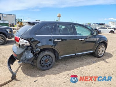 Trzecie zdjęcie samochodu z tyłu: 2011 LINCOLN MKX VIN:2LMDJ8JKXBBJ11640 - miniatura