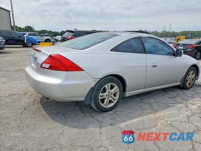 Trzecie zdjęcie samochodu z tyłu: 2006 HONDA ACCORD EX VIN:1HGCM72756A008216 - miniatura