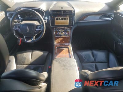 Zdjęcie 8 z 12 samochodu: 2017 LINCOLN CONTINENTAL VIN:1LN6L9UK4H5605182 - miniatura