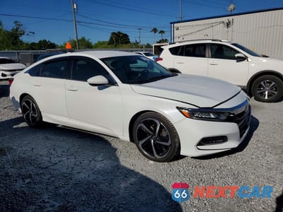 Czwarte zdjęcie samochodu z boku: 2019 HONDA ACCORD LX VIN:1HGCV1F19KA143032 - miniatura