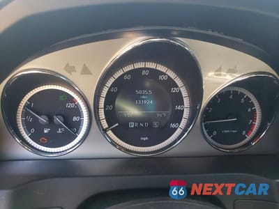 Zdjęcie 9 z 12 samochodu: 2009 MERCEDES-BENZ C 300 4MATIC VIN:WDDGF81X99R061501 - miniatura