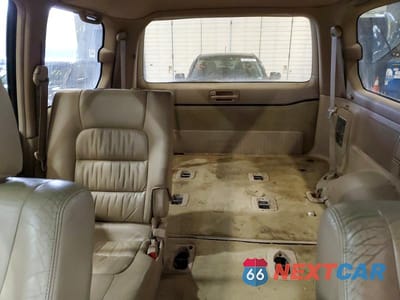 Zdjęcie 10 z 13 samochodu: 2002 LEXUS LX 470 VIN:JTJHT00W723516093 - miniatura