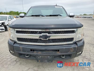 Piąte zdjęcie samochodu w środku: 2010 CHEVROLET SILVERADO K1500 LTZ VIN:1GCSKTE33AZ194642 - miniatura