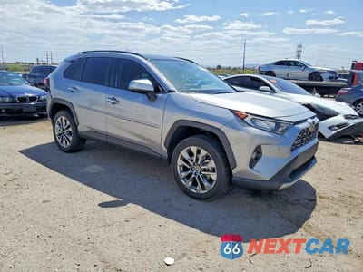 Czwarte zdjęcie samochodu z boku: 2021 TOYOTA RAV4 LIMITED VIN:JTMY1RFVXMD081434 - miniatura