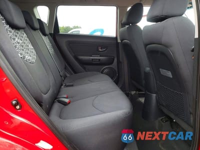 Zdjęcie 11 z 13 samochodu: 2010 KIA SOUL + VIN:KNDJT2A25A7177904 - miniatura