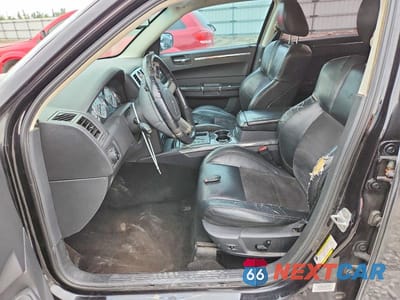 Zdjęcie 7 z 12 samochodu: 2008 CHRYSLER 300C VIN:2C3LA63H98H179133 - miniatura