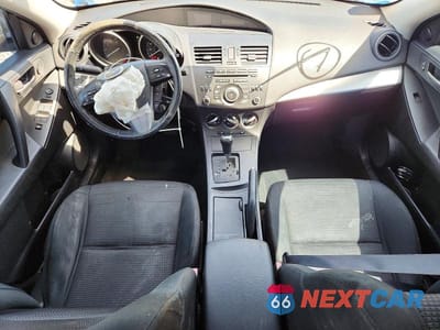 Zdjęcie 8 z 13 samochodu: 2012 MAZDA 3 I VIN:JM1BL1L86C1654510 - miniatura