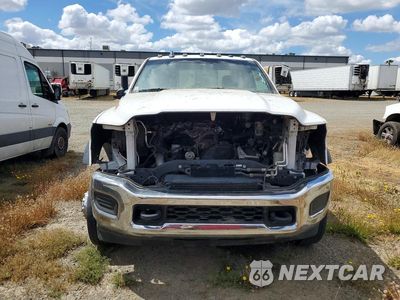 Piąte zdjęcie samochodu w środku: 2019 RAM 5500 VIN:3C7WRMAL3KG648160 - miniatura
