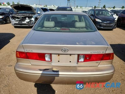 Zdjęcie 6 z 12 samochodu: 2000 TOYOTA CAMRY XLE V6 VIN:4T1BF28K5YU954834 - miniatura