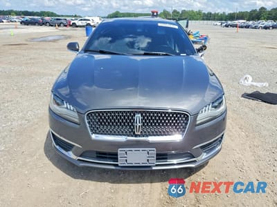 Piąte zdjęcie samochodu w środku: 2018 LINCOLN MKZ RESERVE VIN:3LN6L5F9XJR613292 - miniatura