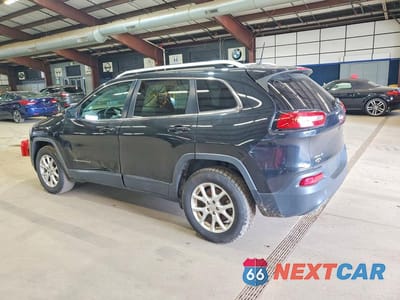 Drugie zdjęcie samochodu z przodu: 2015 JEEP CHEROKEE LATITUDE VIN:1C4PJMCS7FW793075 - miniatura