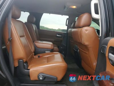 Zdjęcie 11 z 14 samochodu: 2011 TOYOTA SEQUOIA PLATINUM VIN:5TDDW5G19BS050780 - miniatura