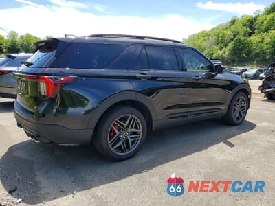 Trzecie zdjęcie samochodu z tyłu: 2025 FORD EXPLORER ST VIN:1FMWK8GC8SGC18406 - miniatura