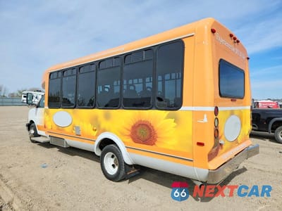 Trzecie zdjęcie samochodu z tyłu: 2013 CHEVROLET EXPRESS G4500 VIN:1GB6G5BG2D1109304 - miniatura