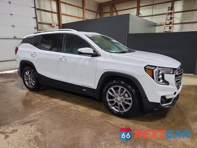 Czwarte zdjęcie samochodu z boku: 2023 GMC TERRAIN SLT VIN:3GKALPEG9PL166061 - miniatura