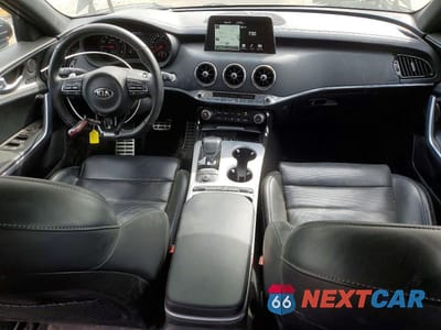 Zdjęcie 8 z 12 samochodu: 2018 KIA STINGER GT2 VIN:KNAE55LC5J6023795 - miniatura