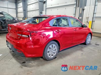 Trzecie zdjęcie samochodu z tyłu: 2018 KIA RIO S VIN:3KPA24AB7JE071355 - miniatura