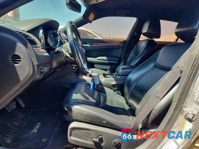 Zdjęcie 7 z 12 samochodu: 2014 CHRYSLER 300 VIN:2C3CCAAG6EH275949 - miniatura