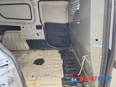 Zdjęcie 11 z 13 samochodu: 2015 RAM PROMASTER CITY VIN:ZFBERFAT7F6A75281 - miniatura