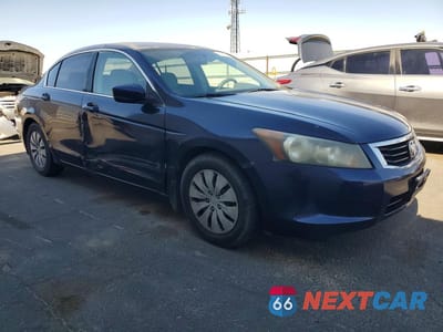 Czwarte zdjęcie samochodu z boku: 2008 HONDA ACCORD LX VIN:JHMCP26388C073051 - miniatura